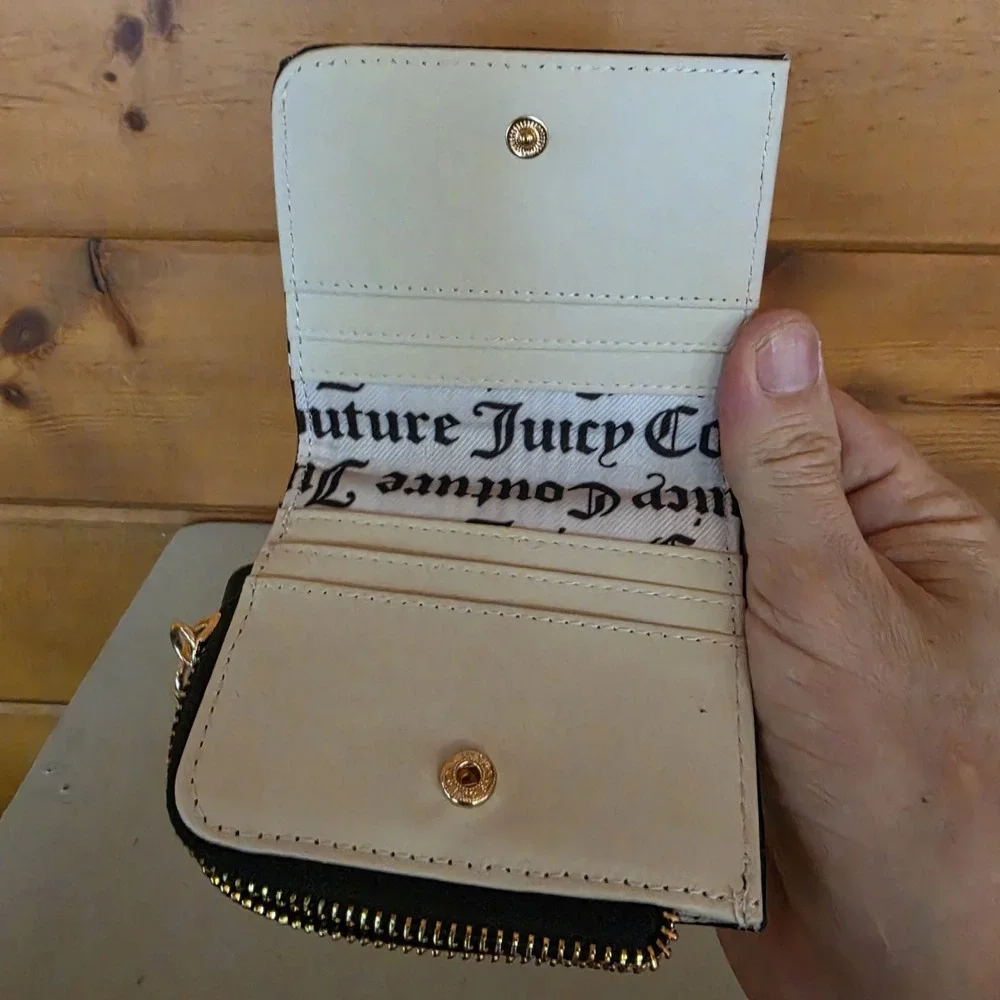 NWOT Juicy Couture Coin Card Wallet With Keychain Bedazzled Embellished Jeweled